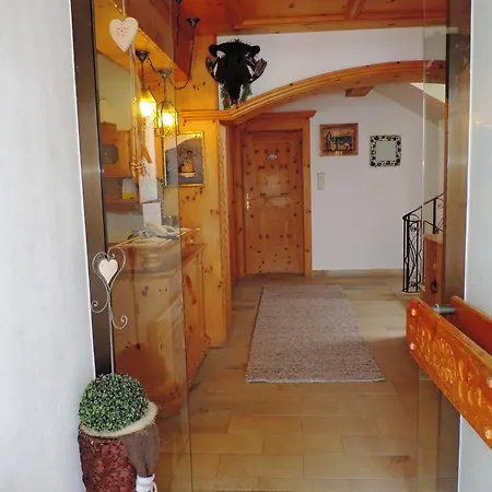 Zirmhof Apartment *