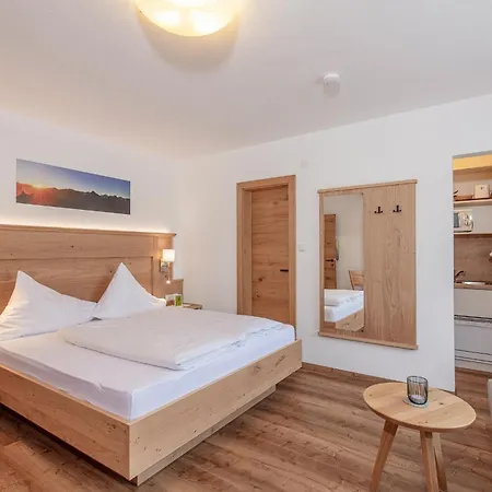 Zirmhof Apartment *