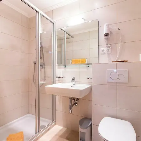 Zirmhof Apartment *